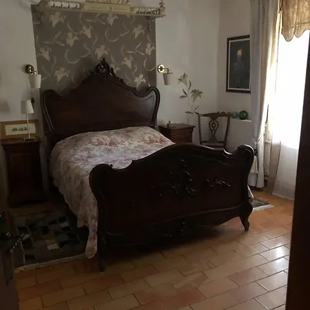 Maison Chaleureuse A Avec Jardin De 3500m² Feriehus