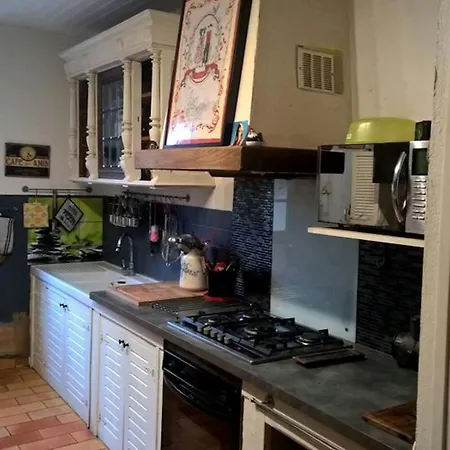 Feriehus Maison Chaleureuse A Avec Jardin De 3500m² Cuxac-Cabardès