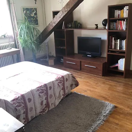 Feriehus Maison Chaleureuse A Avec Jardin De 3500m² Cuxac-Cabardès